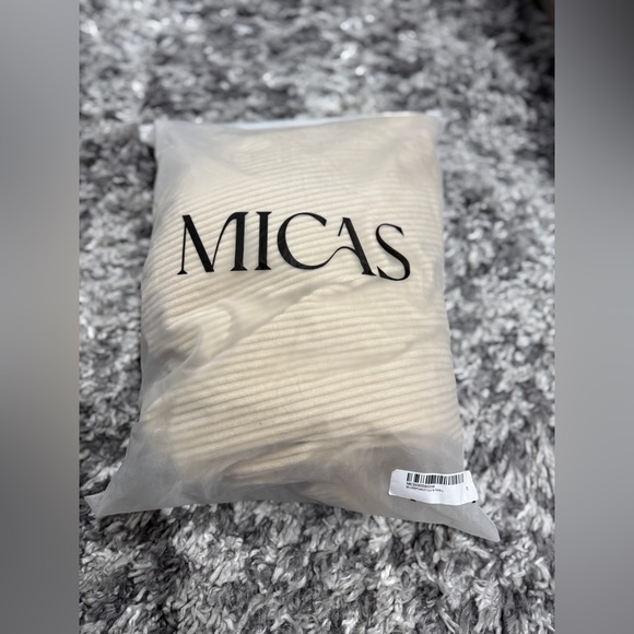 NWT Micas Clothing Reseller Bundle - Picture 5 of 16